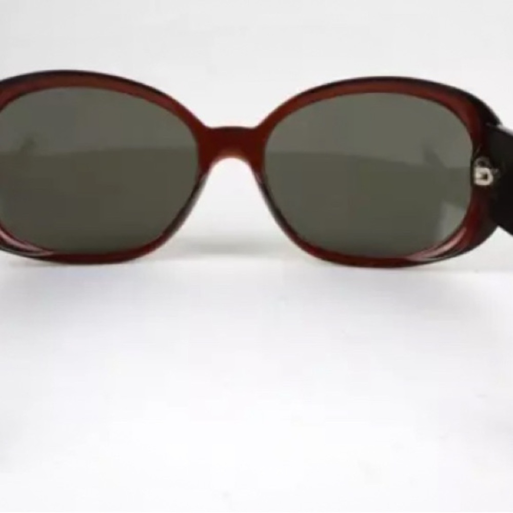 CHANEL Sunglasses-Brown Frame Black Camellia on arms-EUC COA & Chanel box - Picture 3 of 12